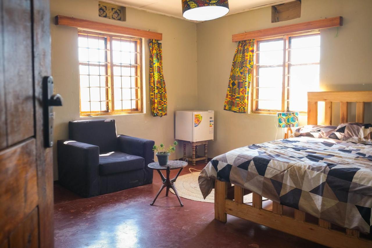 Emmy'S Backpackers Hostel Иринга Экстерьер фото